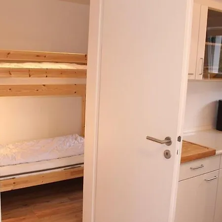 Obj 83 Foehrenhus Ferienbungalow In Ruhiger Lage Fur 4 Personen, Terrasse, Strandkorb Und Hund *