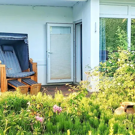 Obj 83 Foehrenhus Ferienbungalow In Ruhiger Lage Fur 4 Personen, Terrasse, Strandkorb Und Hund Dom wakacyjny