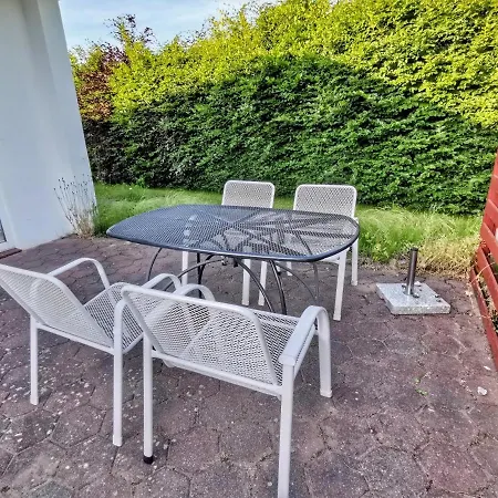 Obj 83 Foehrenhus Ferienbungalow In Ruhiger Lage Fur 4 Personen, Terrasse, Strandkorb Und Hund Dom wakacyjny *